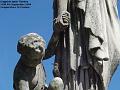 2004-0904statue